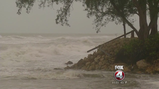 Hermine creates strong winds, high surf on Fort Myers 